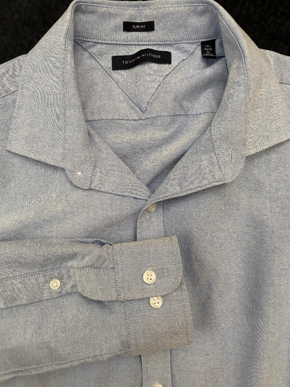 Tommy Hilfiger 17 1/2 34/35
